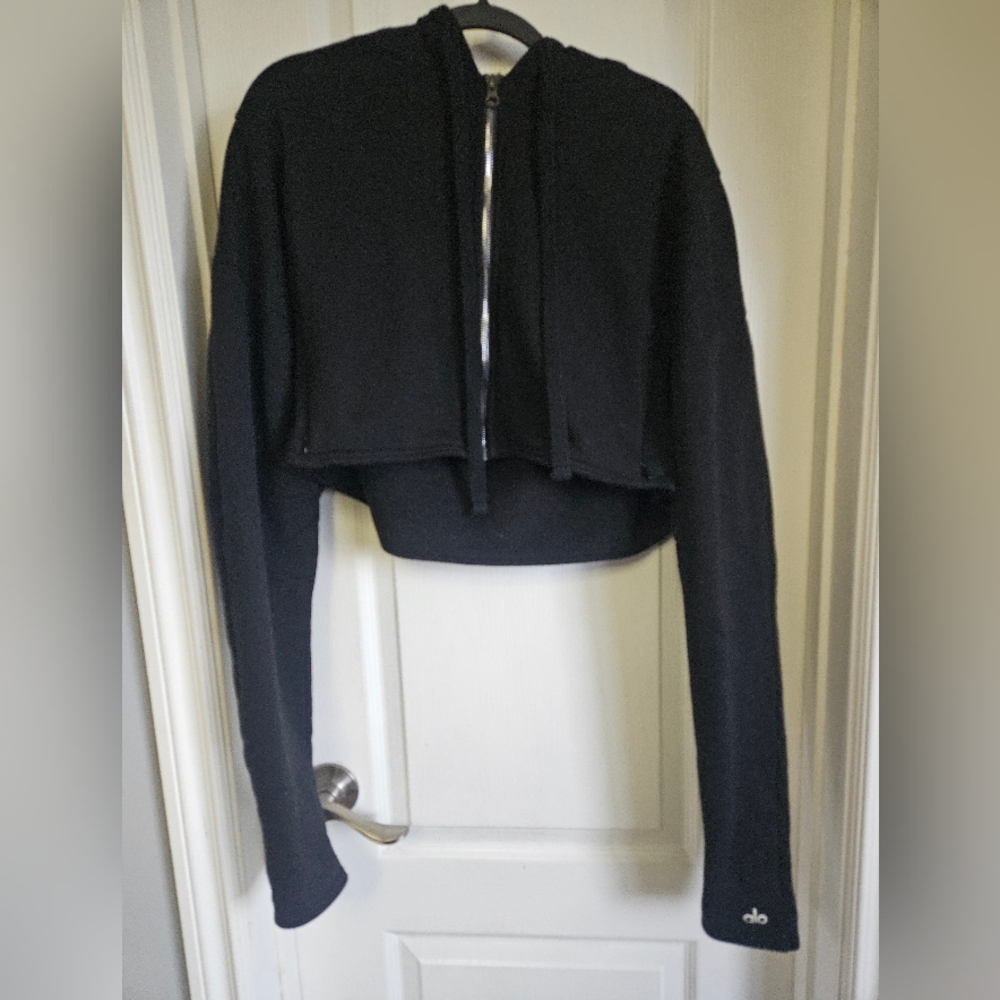 🖤 Alo Black Cropped Hoodie